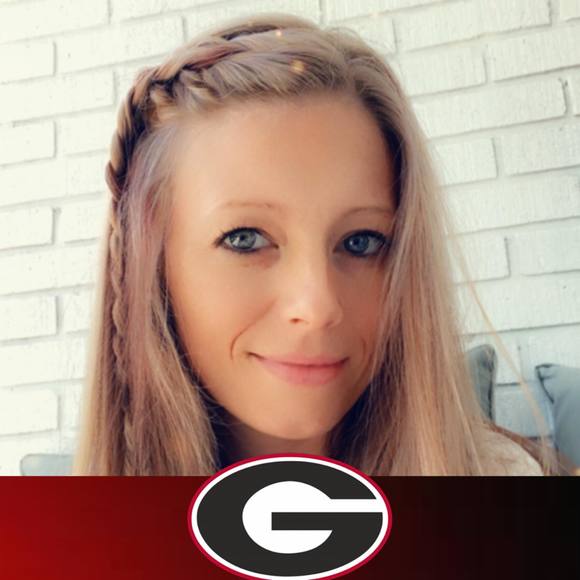 Meet your Posher, Brandy - Picture 1 of 1